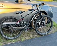 Trek Dual Sport 8.4 DS MOUNTAIN BIKE 27.5” Wheel 17.5” Alloy Frame Unisex hybrid picture
