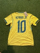 NEYMAR JR 10 PLAYER VERSION BRASIL JERSEY WORLD CUP 2026 HOME Size medium . picture