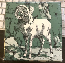 Vtg NOS Avon RAM'S HEAD 1975 Decanter Blend 7 Aftershave White Opal Glass Bottle picture
