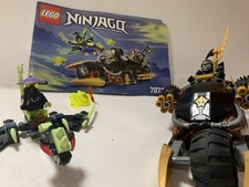 LEGO NINJAGO: Blaster Bike (70733) Missing 3 Items Read Description picture