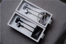 SONY MDR-XB55AP Extra Bass Booster In-Ear Headphones With Remote & Mic Black picture