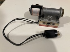 Schrader 4-way, 2-position, Multi-Purpose Single Solenoid Valve picture
