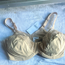 Chantelle C Magnifique Beige Floral Lace Underwired Minimizer Bra 38H picture