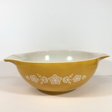 Vintage Pyrex 444 Butterfly Gold 4 Qt Cinderella Mixing Bowl Yellow Floral USA picture