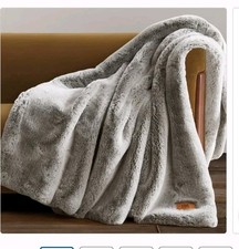 FRYE Luxe Faux Fur Luxury Throw, Reversible 60