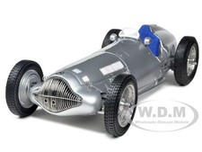 1938 MERCEDES W 154 SILVER 1/18 DIECAST MODEL CAR CMC 025 picture