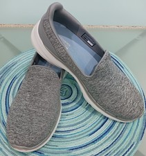 New Skechers Go Walk Goga Mat Hyper Pillars Gray Slip-On Sneakers Women's 8.5 picture