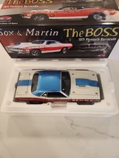 Acme 1:18 1971 Plymouth Barracuda Sox & Martin 
