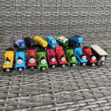 Lot of 17 Thomas & Friends Vintage Wooden Train Cars Engines Other picture