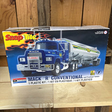 Monogram SnapTite Mack R 1:32 Plastic Truck & Tanker Trailer Model Kit picture