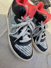 Nike shoes picture