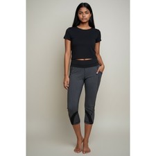 Lululemon Athletica  Woman's  Cropped  Harringbone style leggings Size 6 picture
