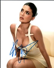 Kylie Jenner Autographed Original 8x10 Photo LOA TTM picture