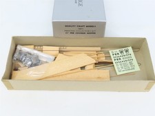 HO Scale Quality Craft Craftsman Kit Undecorated PRR 5-Bay 51' Covered Hopper picture