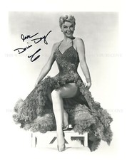 DORIS DAY SIGNED AUTOGRAPH 8x10 RP PHOTO CLASSIC GLAMOROUS BEAUTIFUL picture