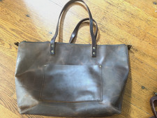 Portland Leather extra large genuine leather zippered tote bag picture