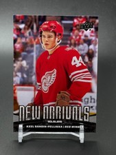 2025-26 Upper Deck ePack New Arrivals Base NA-AS AXEL SANDIN-PELLIKKA In Hand RC picture