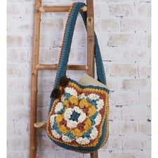 Soho™ Granny Chic Tote Crochet Kit picture