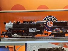 NYCC 2026 exclusive Lionel Trains NEW YORK SKYLINE DAYLIGHT Engine Tender train picture