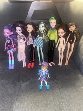Monster High Dolls Includes 8 Dolls picture