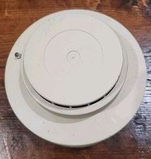 SIEMENS CERBERUS PYROTRONICS ILP-2 SMOKE DETECTOR . picture