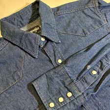 VTG Wrangler 90’s USA MADE Denim Pearl Snap Shirt Mens•15-33 Western Long Tail picture