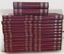The World Book Encyclopedia 1986 Edition Complete Set of 22 Dictionaries Volumes picture
