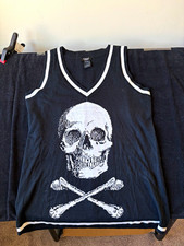 Cosmic Aura  L/XL Black/White Skull V-Neck Sleeveless Knit Acrylic Sweater picture
