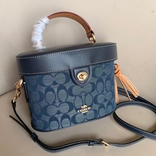 NWT coach Kay Crossbody In Signature Chambray C8165 picture
