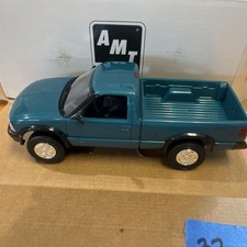 AMT ERTL #6118 Teal Green Met. 1994 Chevrolet S10 4x4 1/25 Dealer Promo Model picture