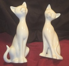 Vintage MCM Otagiri Japan White Porcelain Siamese Cat Figurine Pair Mirror Set picture