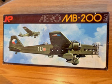 ^ KP  1/72 Plastic Kit .. 