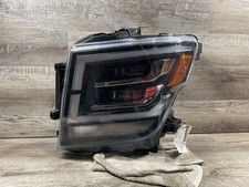 USED - 2020-2024 Nissan Titan L Headlamp LED - OEM picture