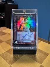 Ozzie Albies  2025 Topps Flagship Real One Autographs Black Foil #364 8/10 picture