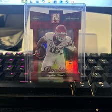 2022 Panini Donruss Elite 2002-119 Rookies Treylon Burks Status Die Cut /84 picture