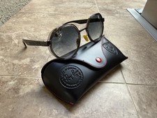 Ray-Ban Scuderia Ferrari Sunglasses gunmetal/yellow Grey Gradient Lens RB3703M picture