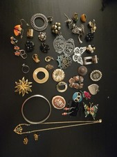 Vintage LOT 40+Pc Mixed Brooches, Earrings and SIGNED AVON SET picture