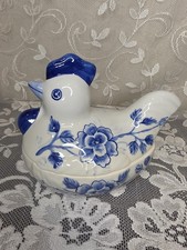 Vintage Style Hen on Nest Covered Dish . picture