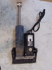 Mercury 60HP EFI 4 Stroke Outboard Tilt trim unit picture