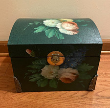 Vintage Hand Painted Lacquer Dome Top Keepsake Box Floral Brass Hardware 1960s picture