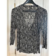 Chicos Travelers Animal Print Blouse Black Beige Scalloped Hem Size 3 XL picture