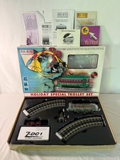 MTH RailKing 30-4028-0 Holiday Special Christmas Trolley O Gauge Complete Set picture