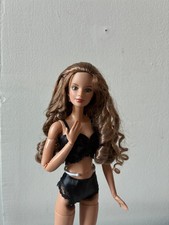 Vintage Vincent Van Gogh Sunflower Barbie 1998 on Made to Move body picture