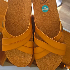 Reef Women’s Tan Leather Crisscross Slide Sandals Cork Insole Slip On 9.5 picture