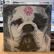 Skin Yard – 1000 Smiling Knuckles 10