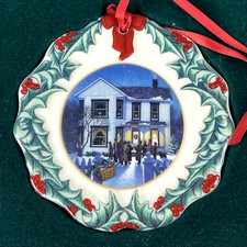 1997 LONGABERGER CHRISTMAS ORNAMENT Collectors Club Hometown Vintage Decor picture