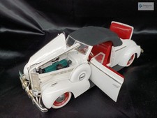 signatute 1938 Buick Century Convertible Coupe White Red - Collectible picture