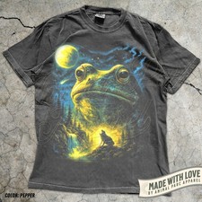 Frog Howling at the Moon T-Shirt Retro Full Moon Graphic Nature Tee picture