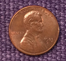 1983 D Lincoln penny, 2.53 gr, actual coin in picture free S/H picture