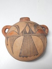 IMPORTANT ANTIQUE EARLY ZIA PUEBLO INDIAN POTTERY CANTEEN POT BIRD PICTORIAL picture